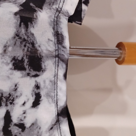 Buffalo by David Bitton Sheer Front "Teresa" Long Sleeve Pull On Top- Sz. Med - Picture 7 of 12